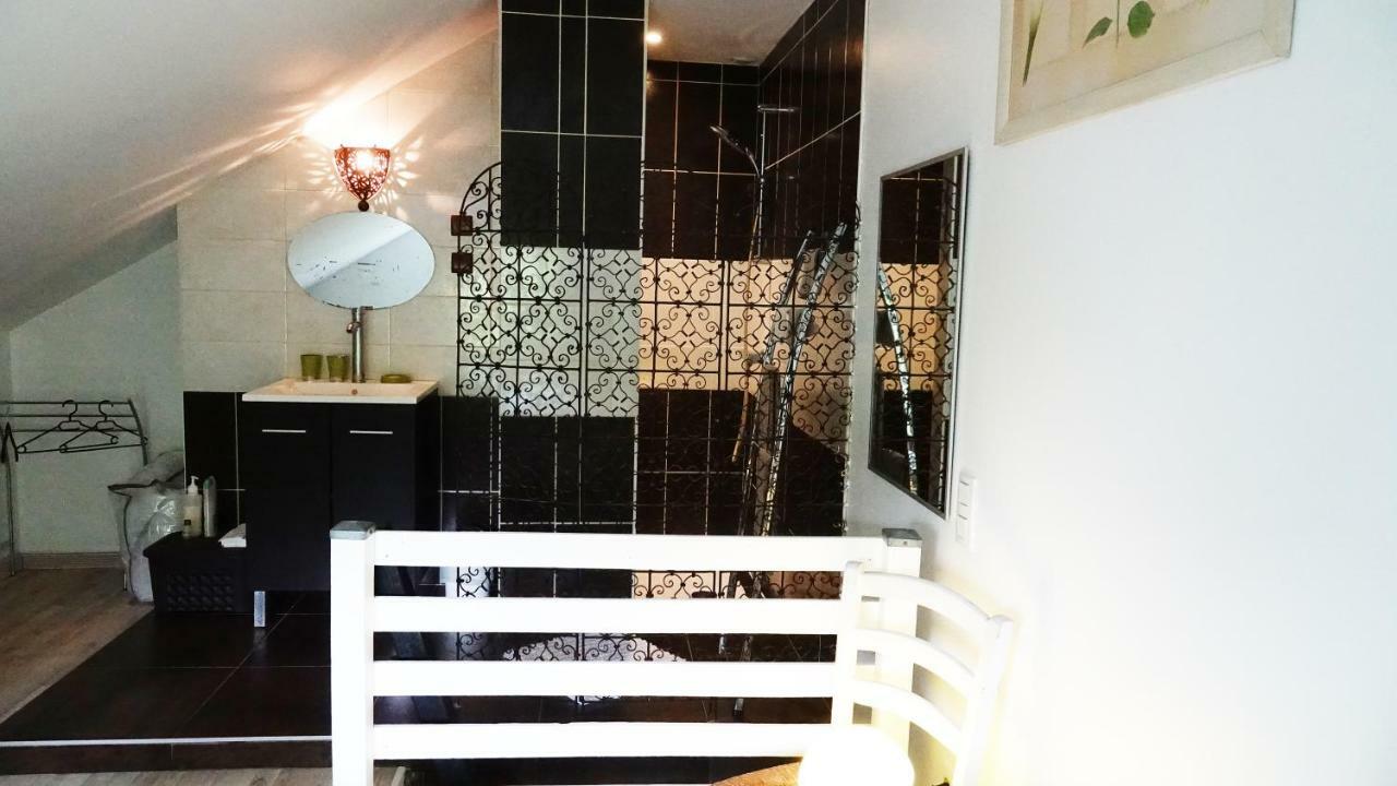Le Vieux Pressoir Apartment Saint-Germain-les-Arlay ภายนอก รูปภาพ